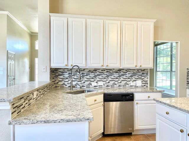 2413 Heather Glen Dr - Photo 2 of 6