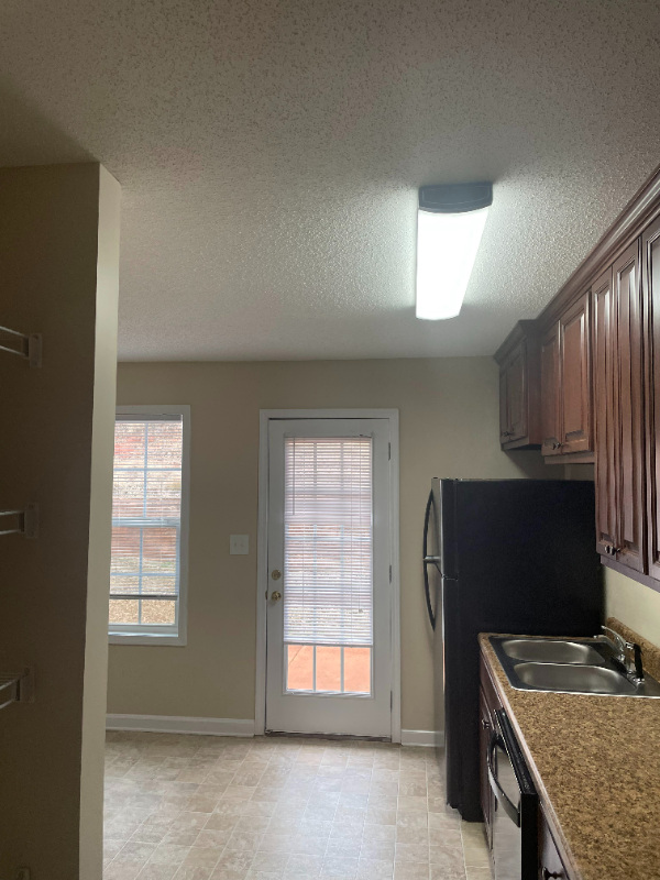 136 Harvest Court #202 - Photo 3 of 12