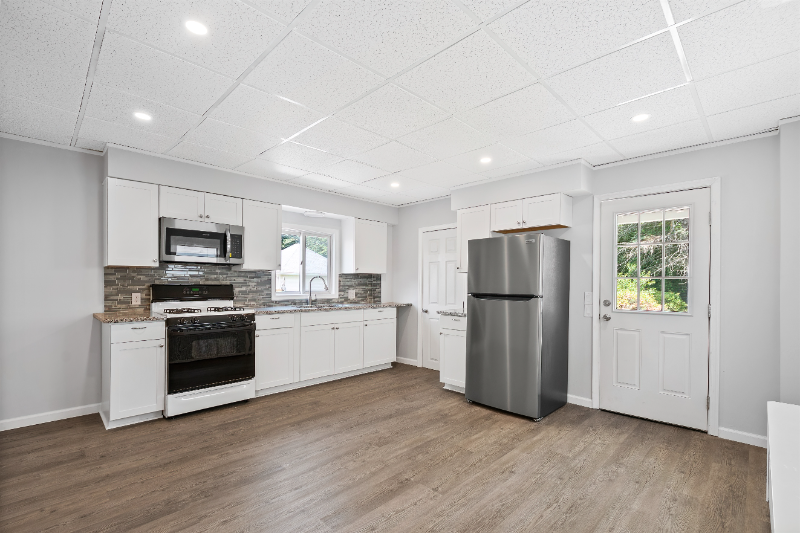 509 Miller St - Photo 2 of 25