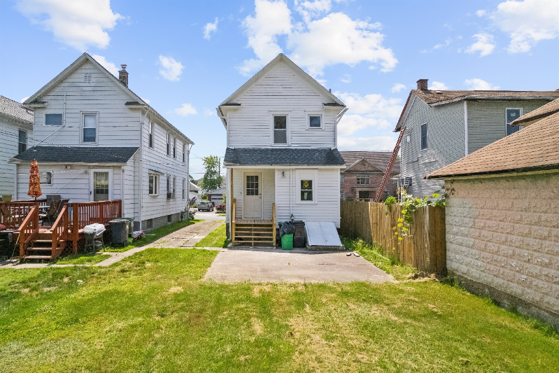 509 Miller St - Photo 7 of 25