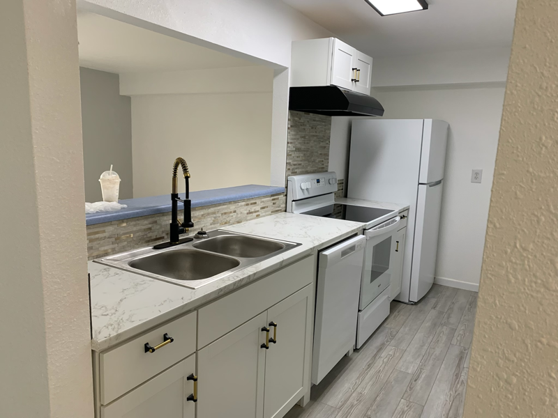 151 Ne Kings Valley Hwy #203