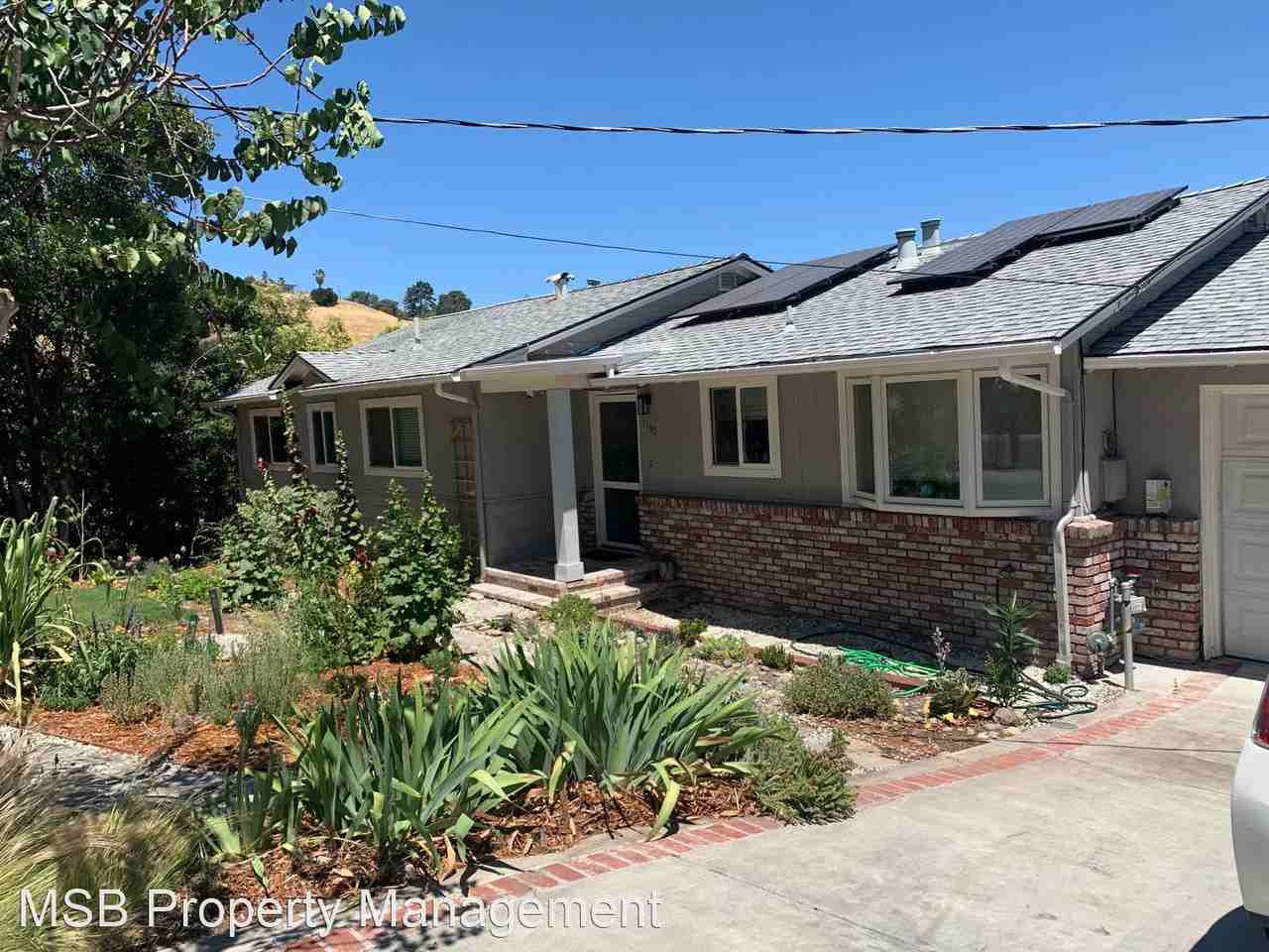 1340 Juanita Dr - Photo 2 of 23