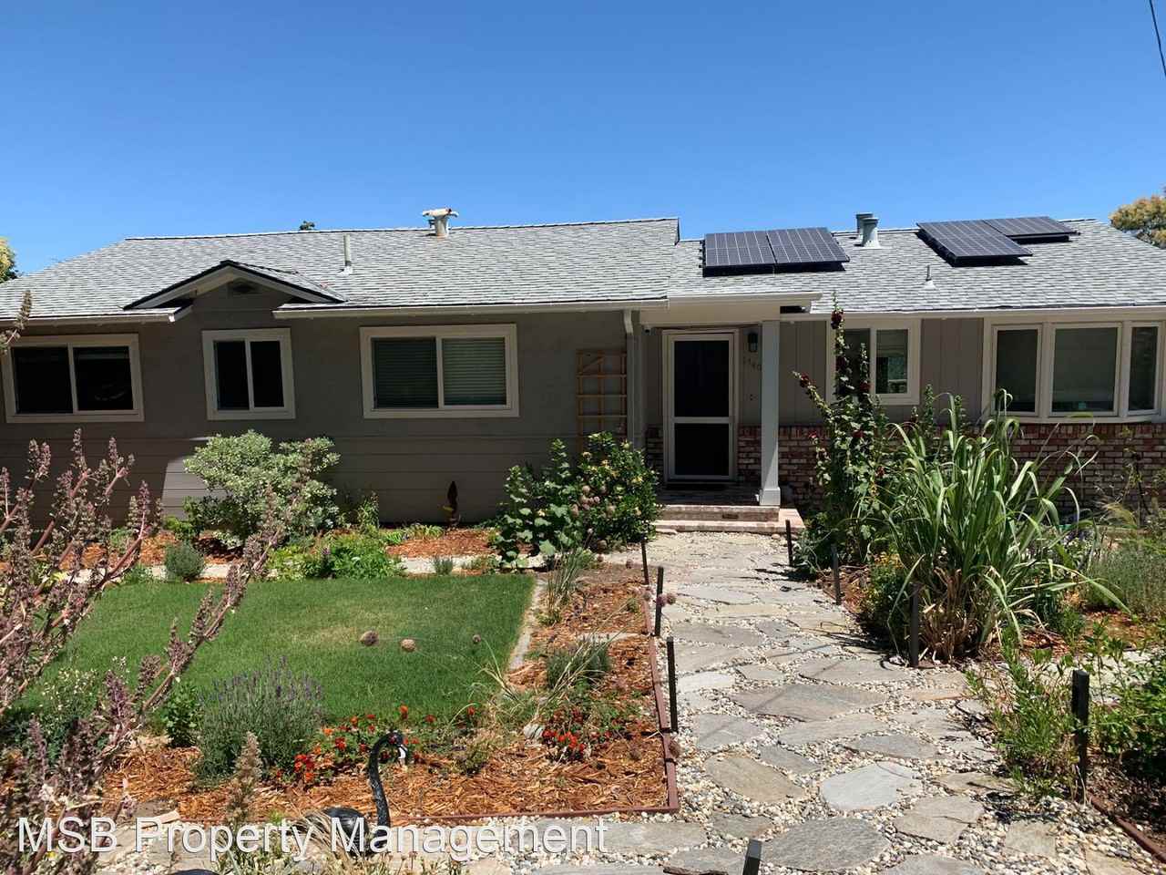 1340 Juanita Dr - Photo 3 of 23