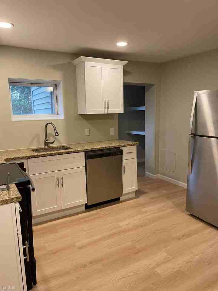 106 River Rd - Photo 2 of 8