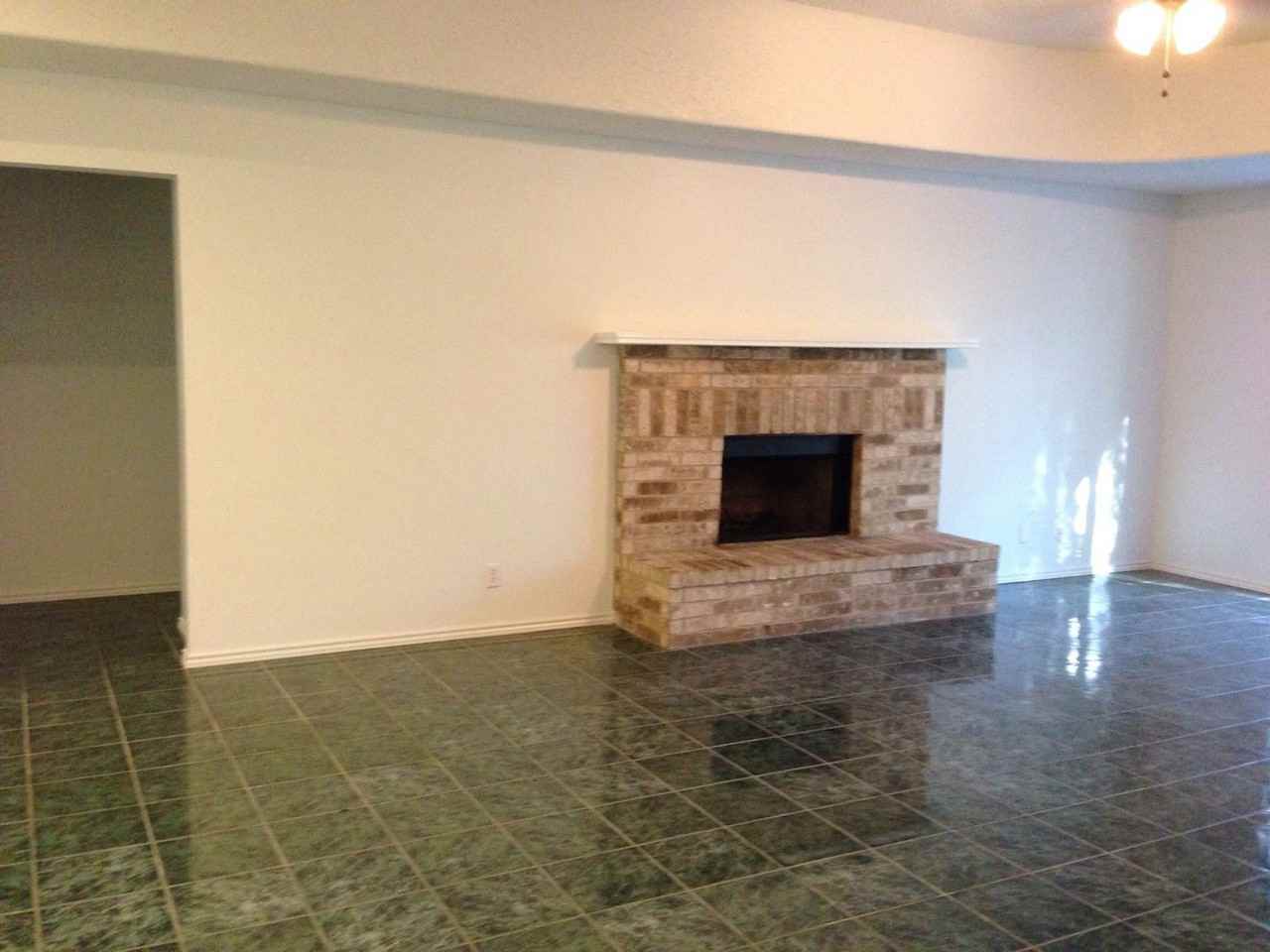 1918 Summerwood Dr - Photo 3 of 16