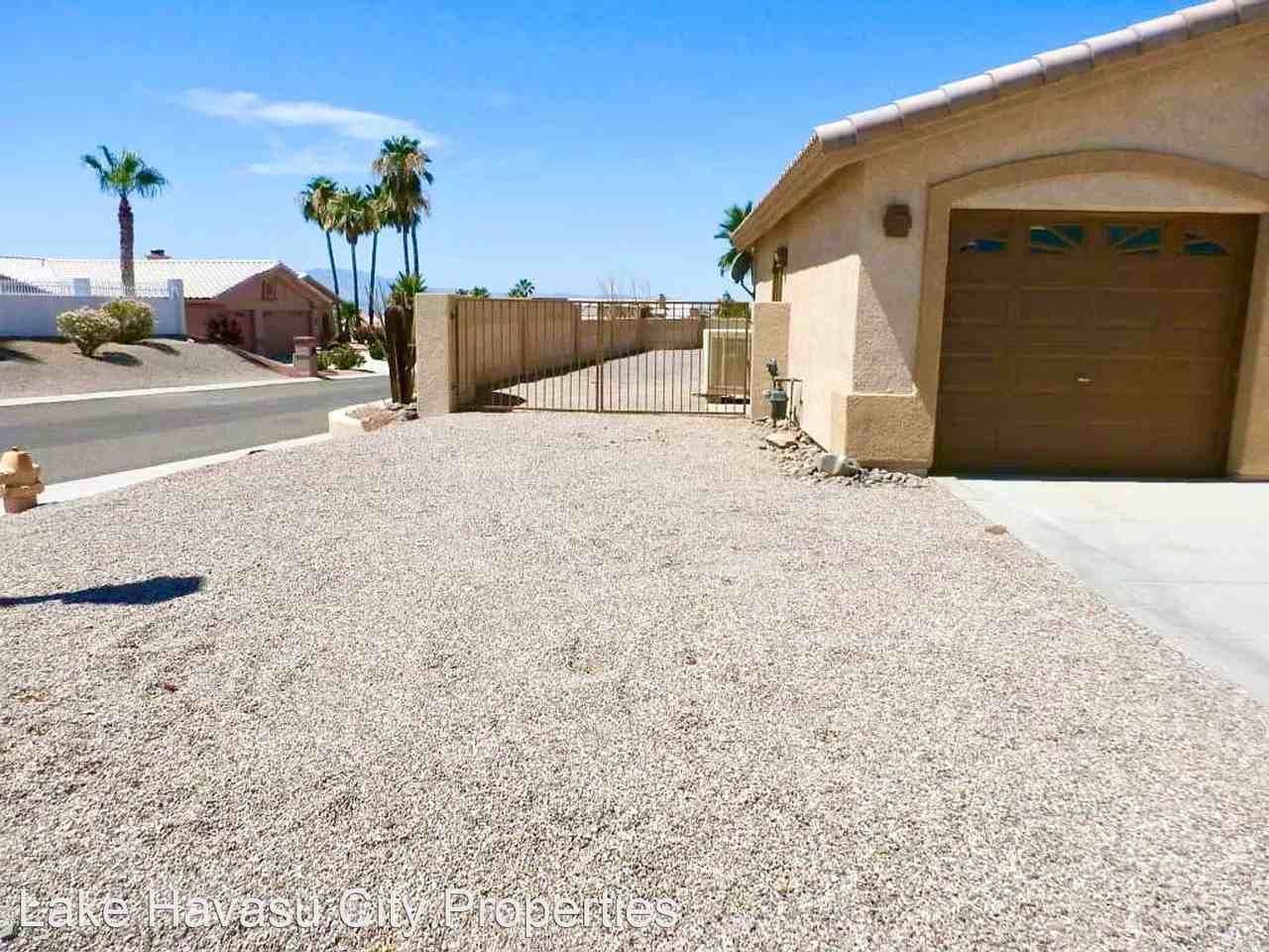 2304 Buckingham Blvd - Photo 2 of 37