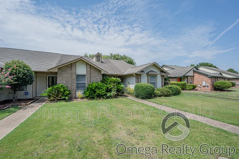 5917 Carmel Dr - Photo 2 of 29