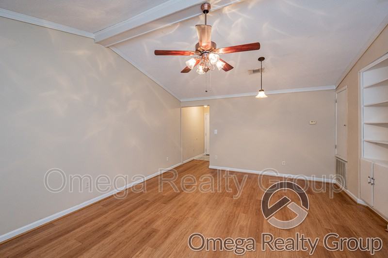 5917 Carmel Dr - Photo 5 of 29