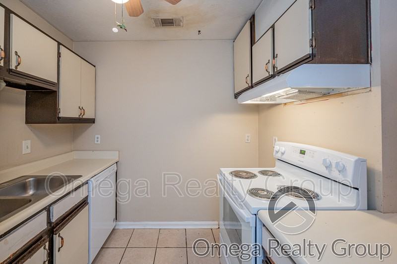 5917 Carmel Dr - Photo 7 of 29