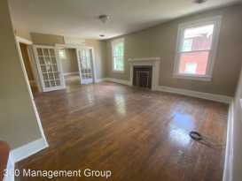 290 S Main St  