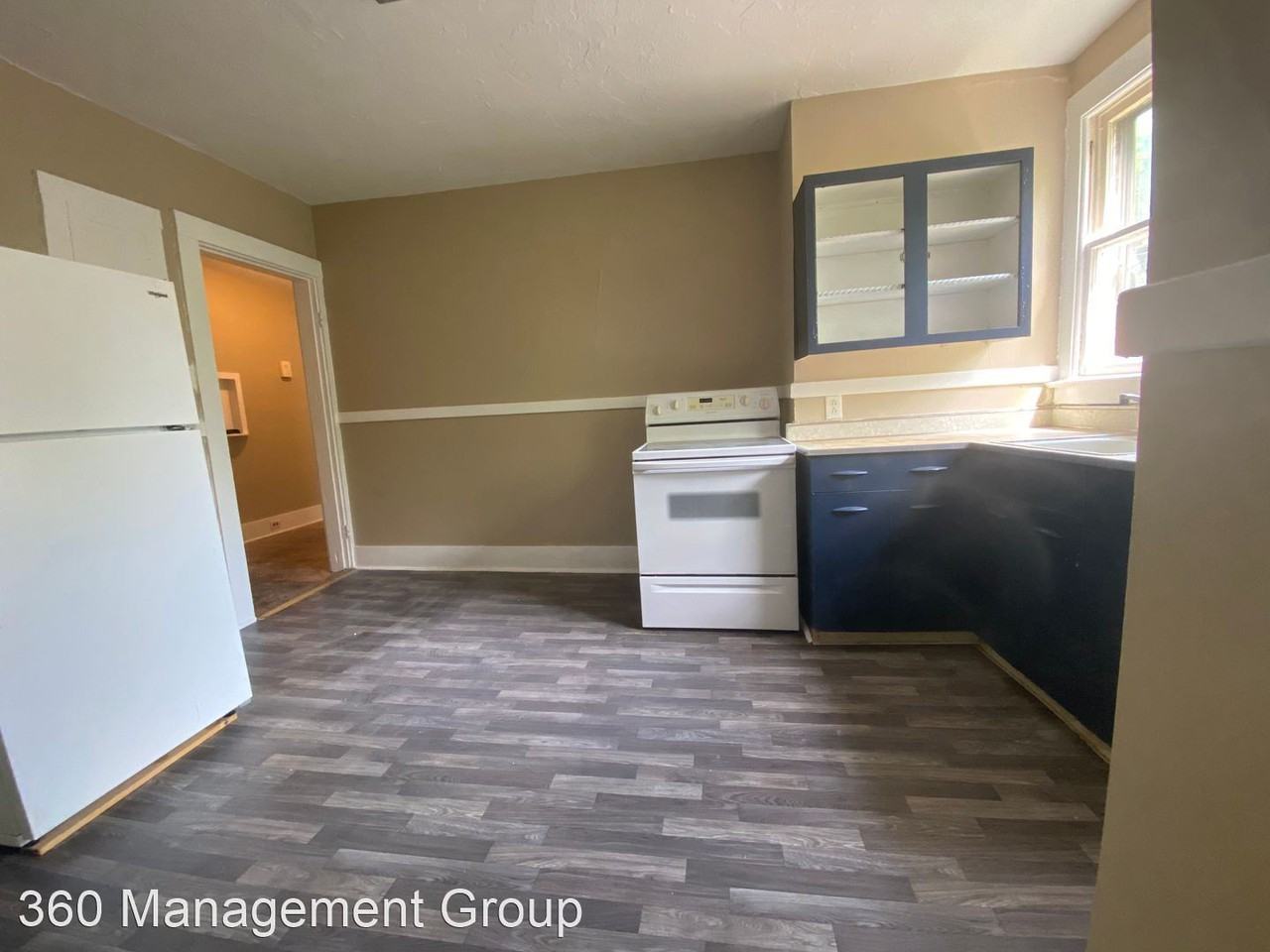 290 S. Main St - Photo 2 of 6