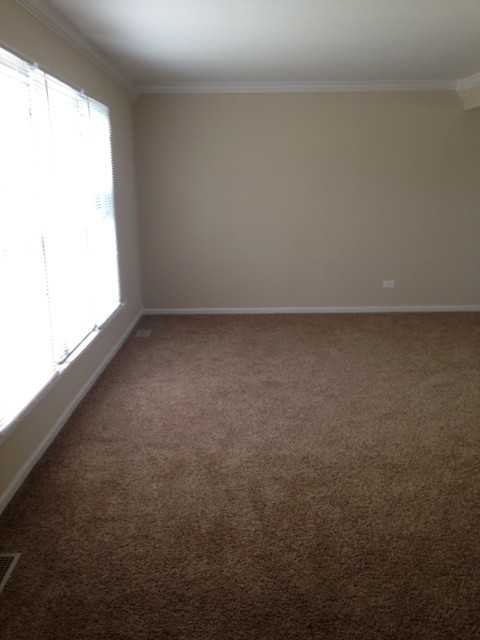 4326 177th St - Photo 3 of 31