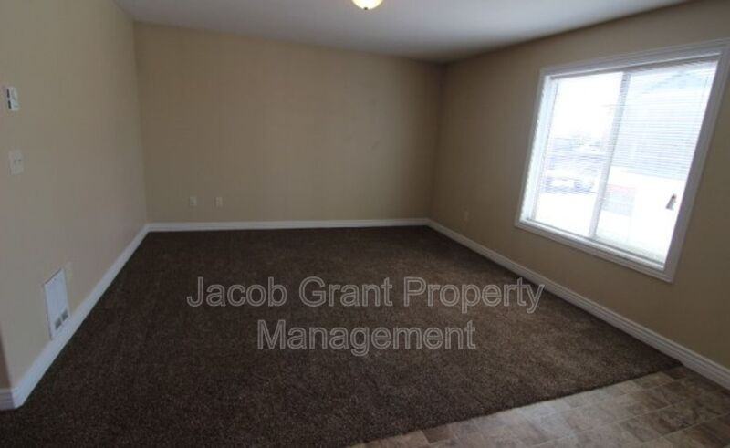 225 Opal Ct #2H - Photo 5 of 14