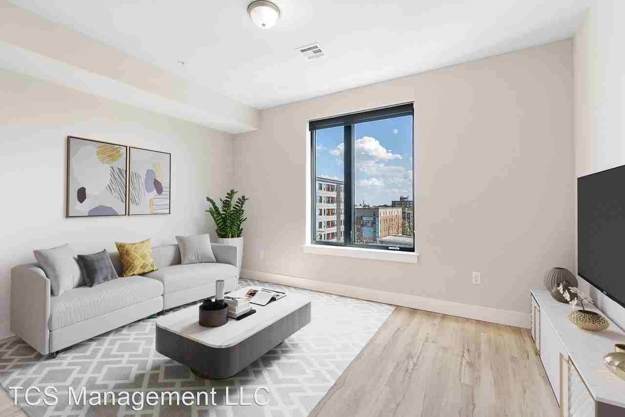 12 S 43rd St - Photo 3 of 28