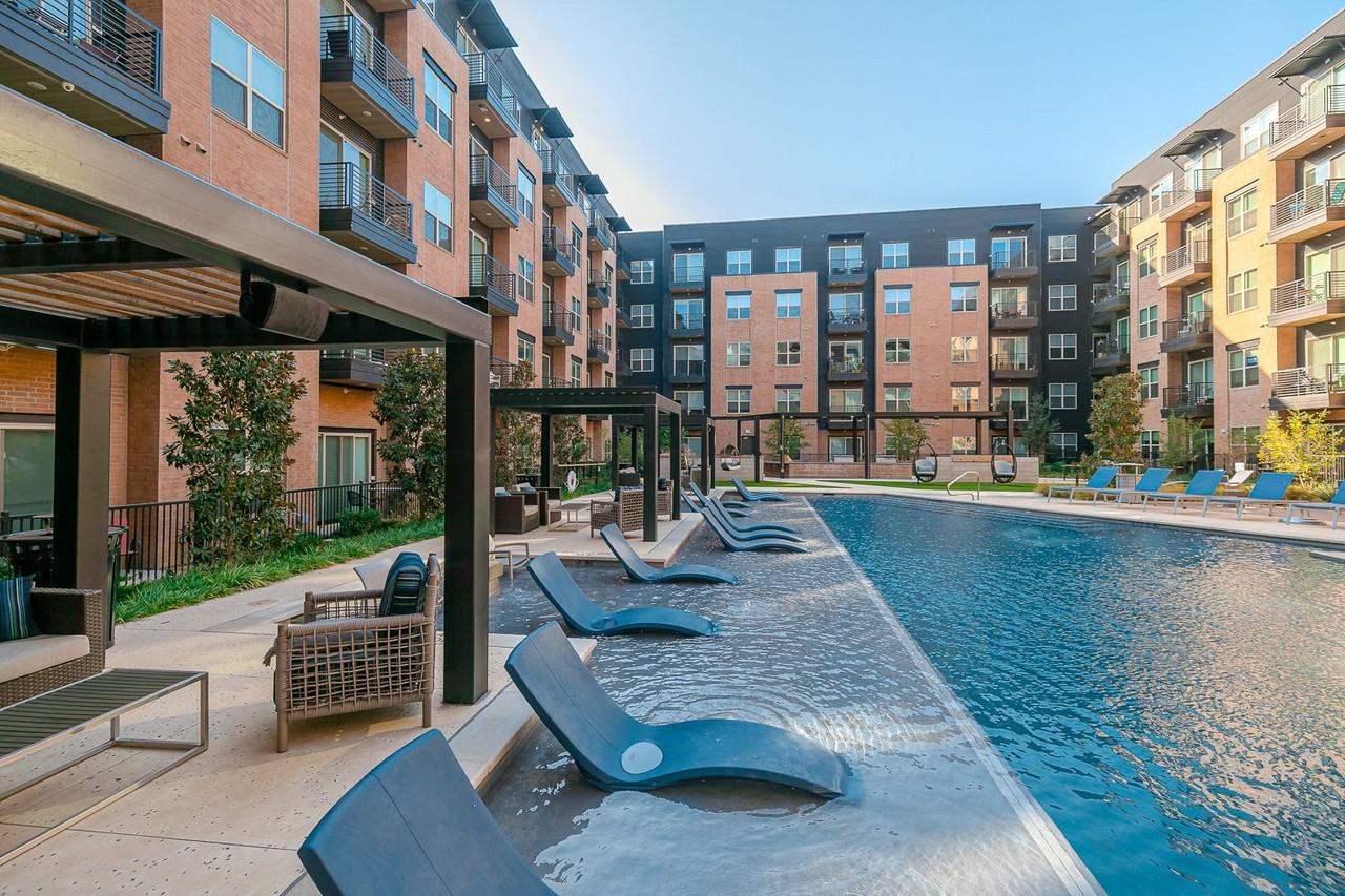 Los Altos Trinity Green - Photo 2 of 44