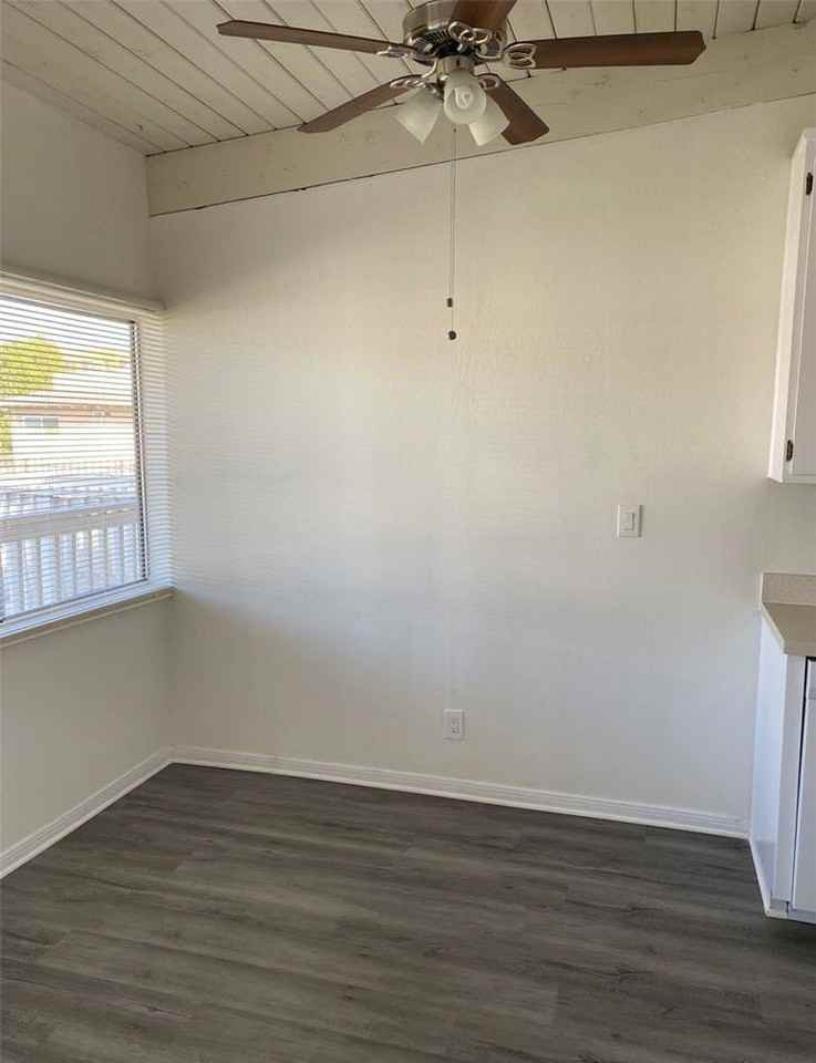 521 W. 218th Pl. - Photo 3 of 14