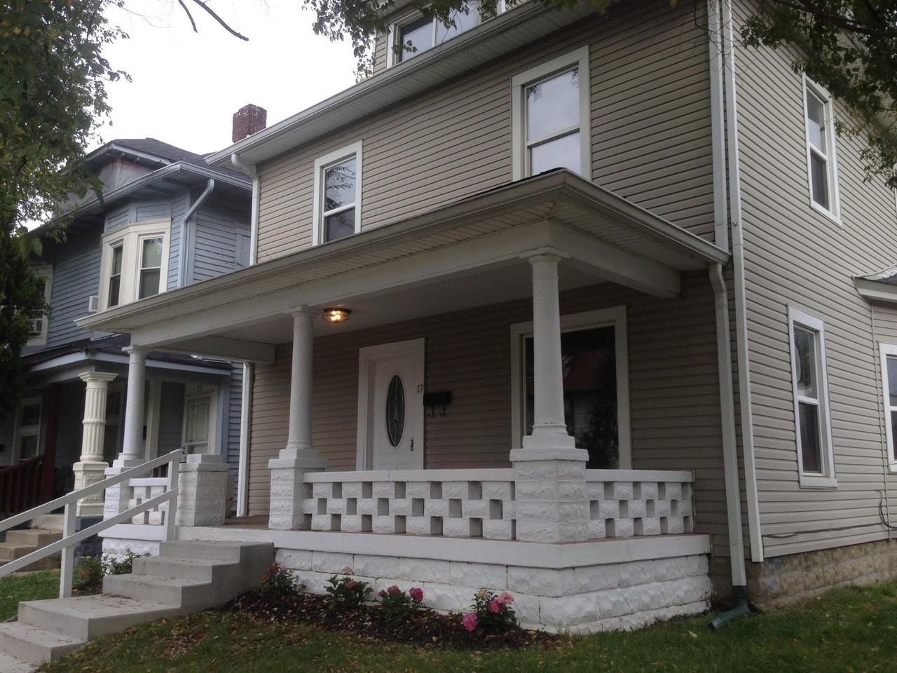 17 North Randolph Street