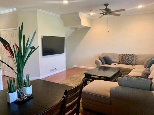 3126 South Oasis Drive - Photo 3 of 6