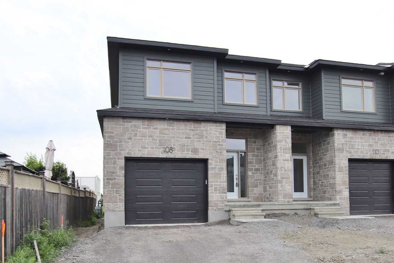 108 Thomas Street South - Photo 2 of 29