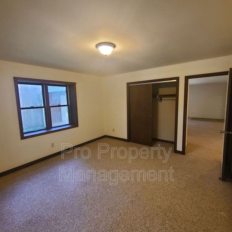 62 Westwood Rd - Photo 3 of 28