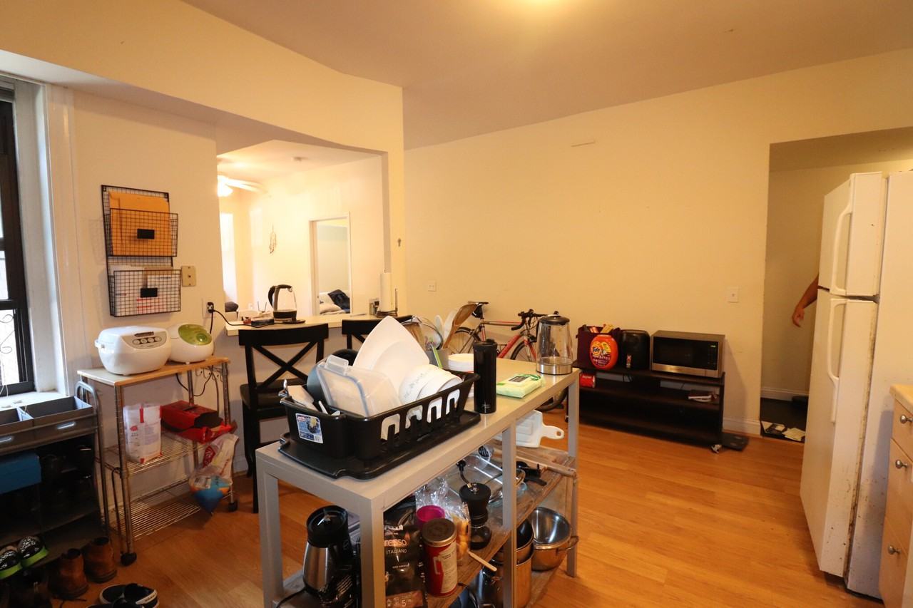 1100 Beacon St #G1 - Photo 4 of 18