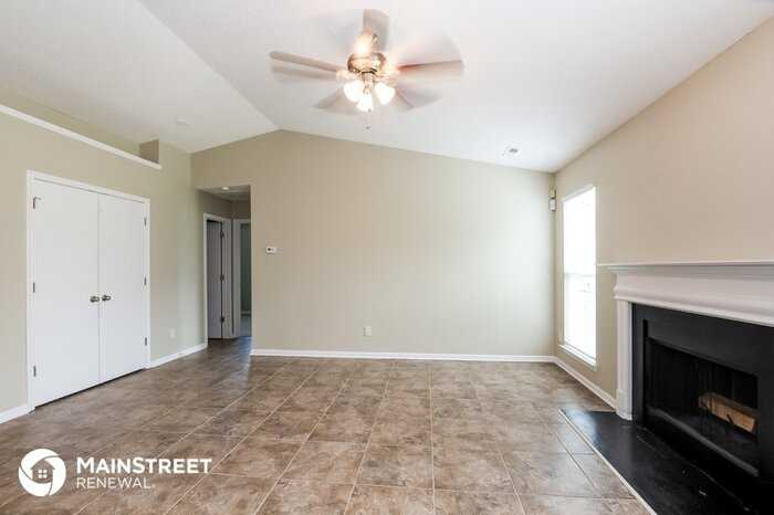 13031 Planters Row Dr - Photo 3 of 16