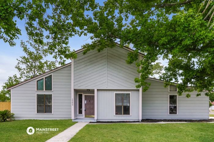 2299 Constitution Dr - Photo 2 of 18