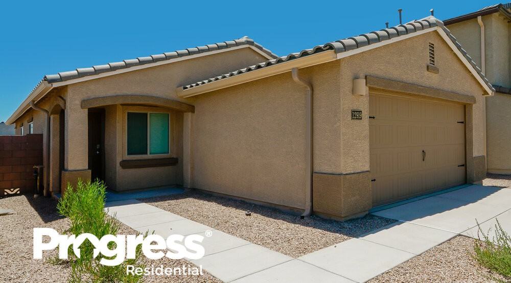 12919 N Ong Dr - Photo 3 of 16