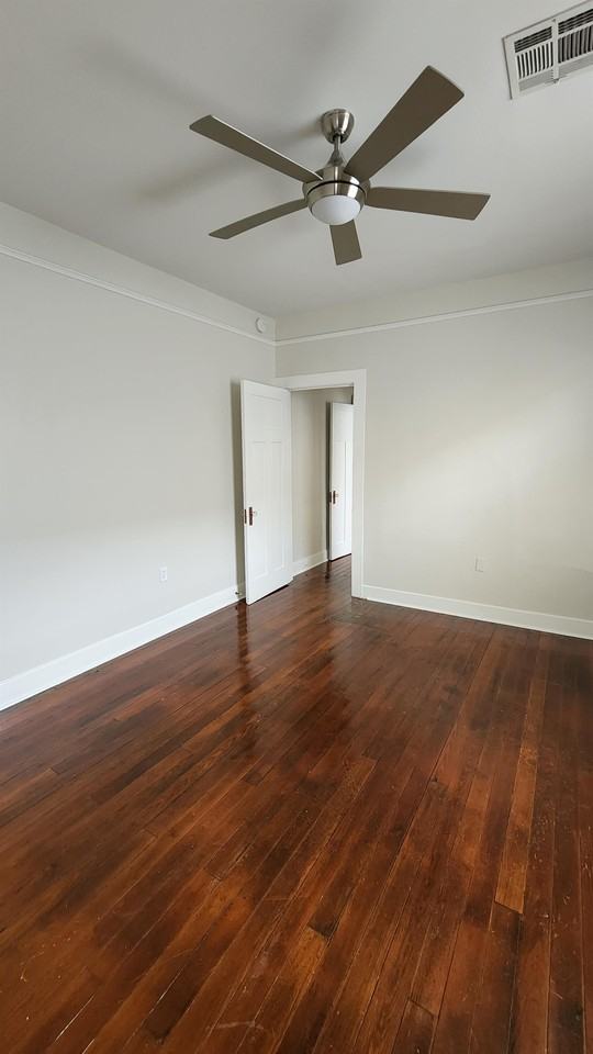 1003 Sixth Street #1003 - Photo 5 of 10