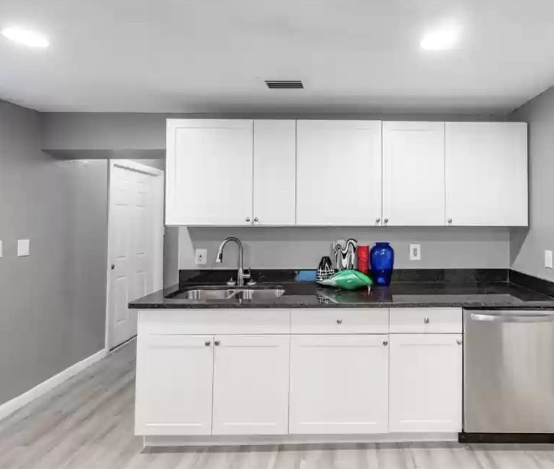 2620 10th St S - Photo 2 of 7