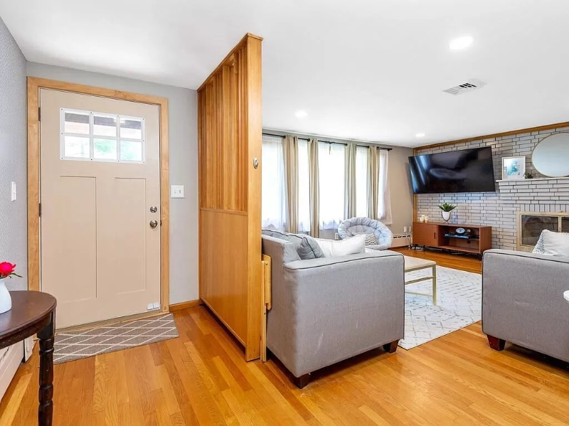 22 Alvarado Ave - Photo 2 of 20