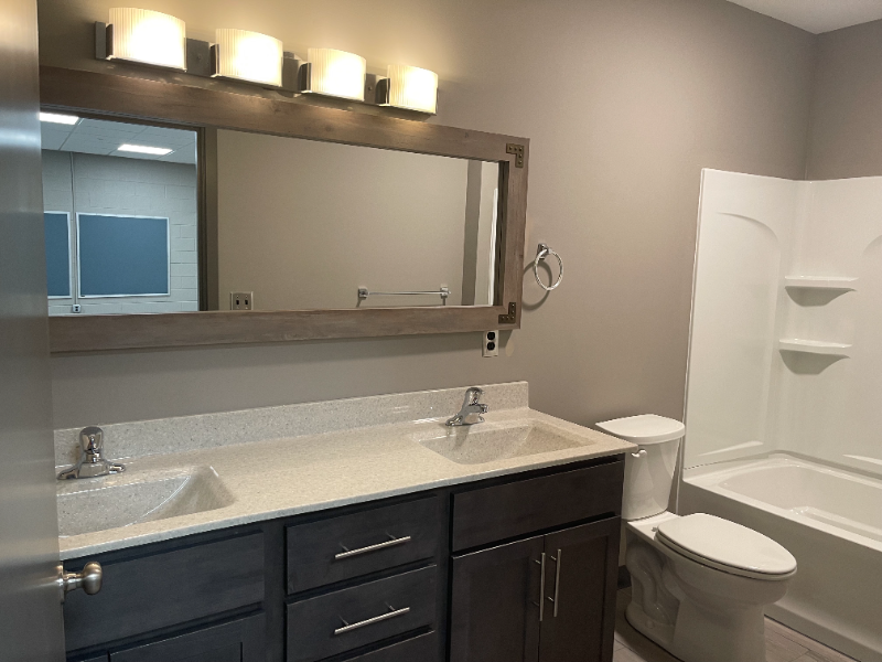 1009 Highland Avenue - Photo 6 of 8