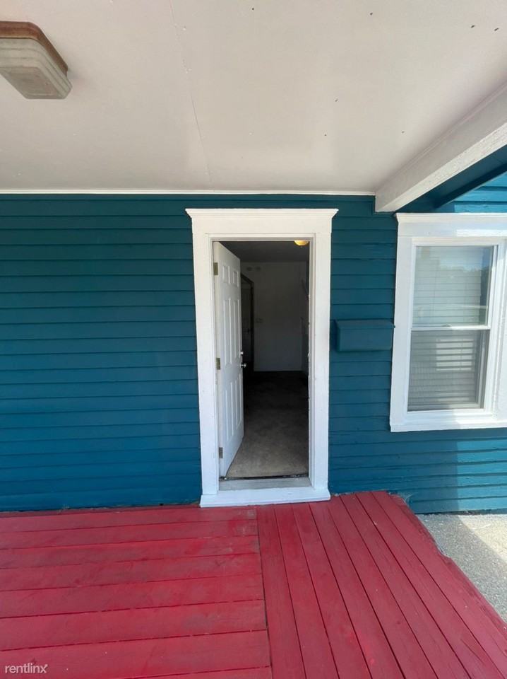 5902 E Red Bridge Rd - Photo 2 of 20