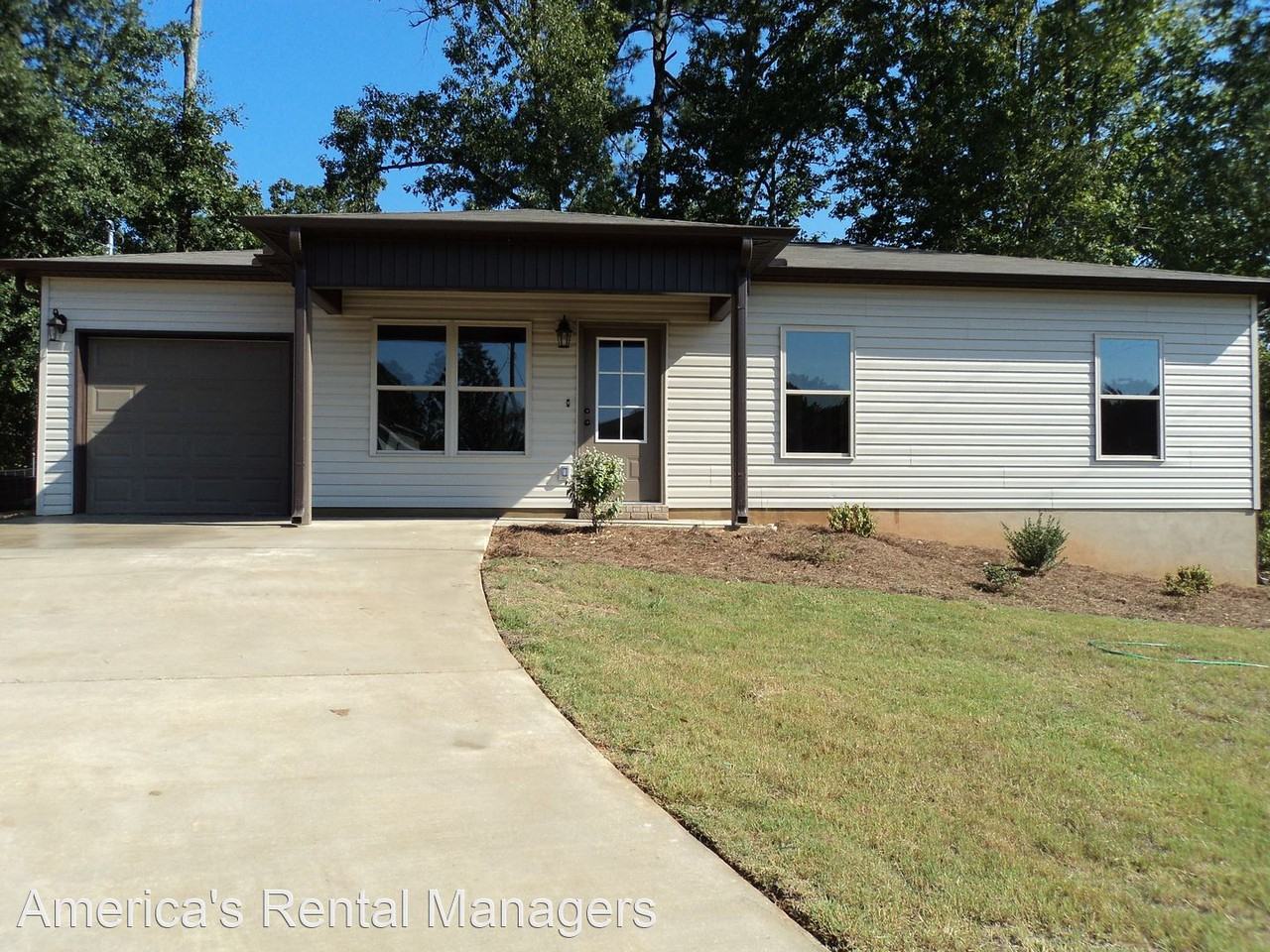 17692 Wallace Chapel Ln - Photo 2 of 11