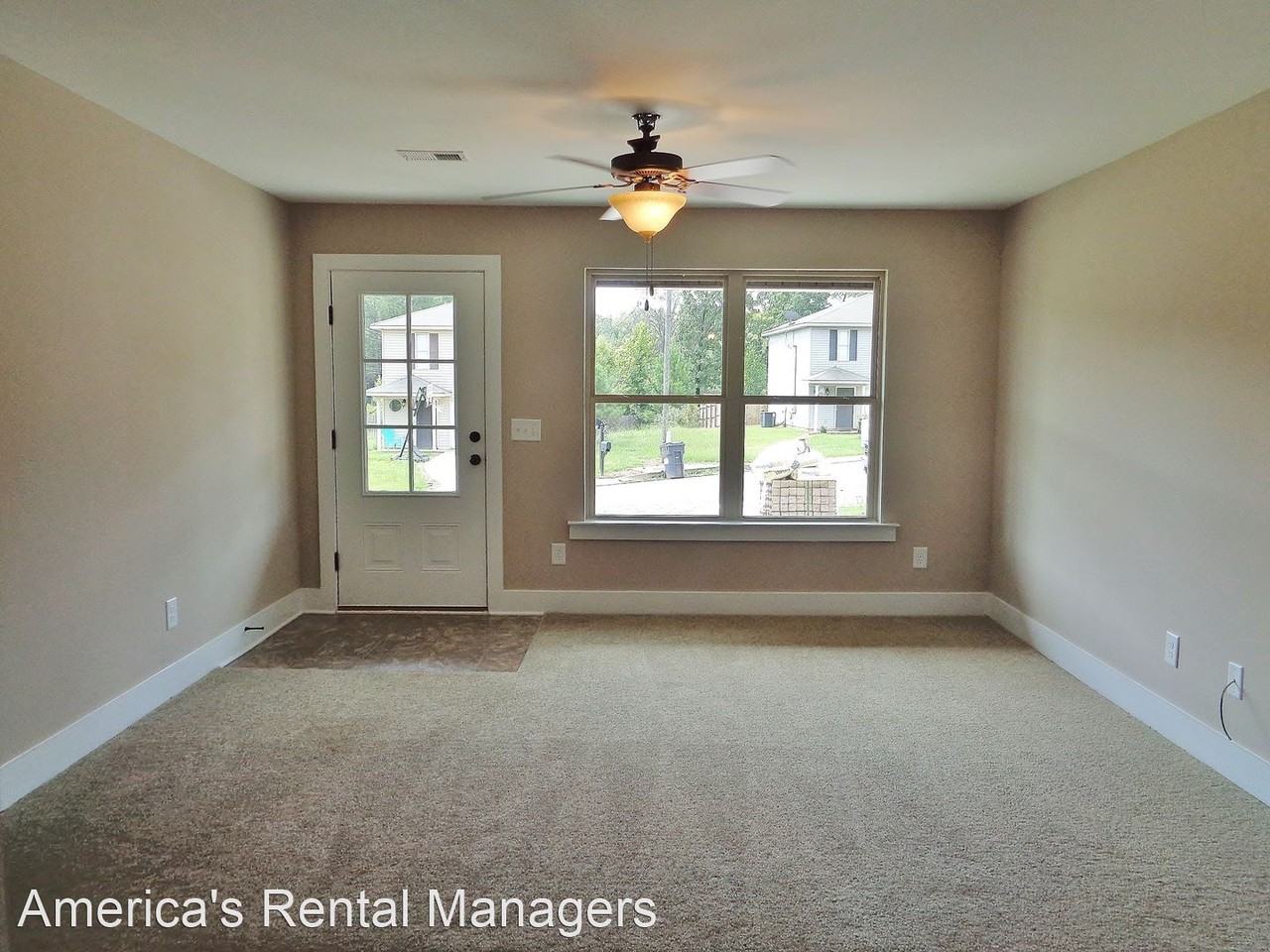 17692 Wallace Chapel Ln - Photo 3 of 11