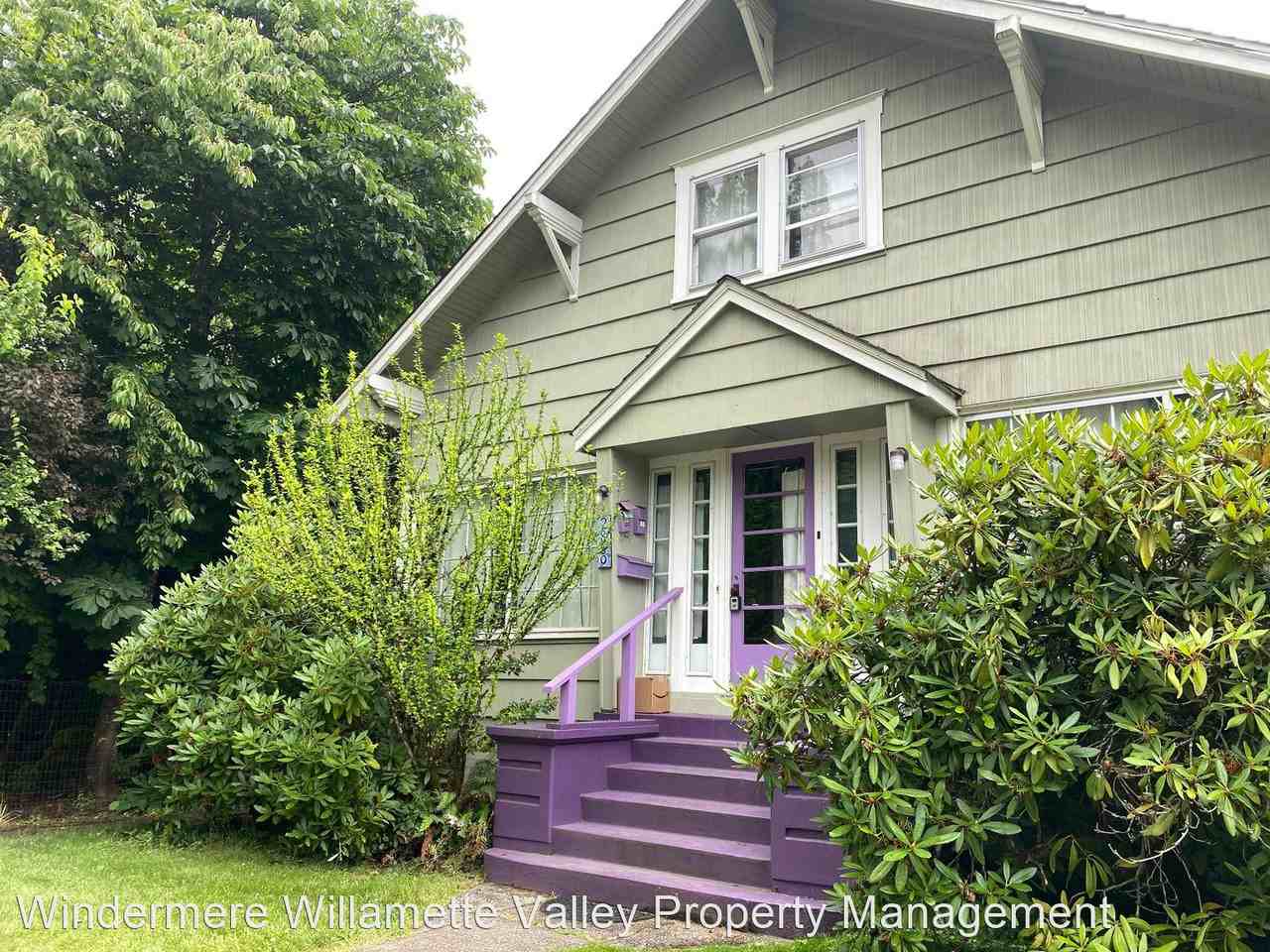 2880 Nw Lincoln Ave - Photo 2 of 35