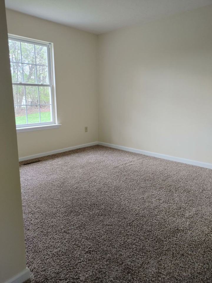 50 N Poplar Ct - Photo 2 of 4