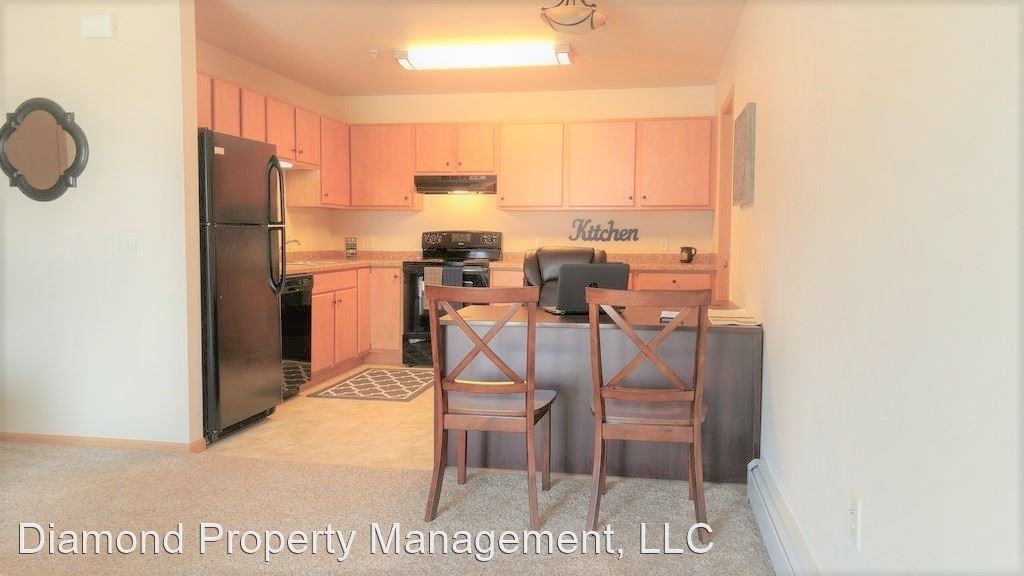 Prosser Place - Photo 7 of 34