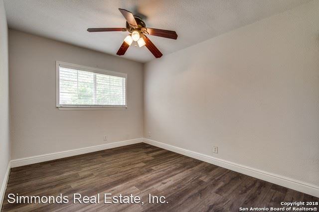 4838 Aspen Wood Dr - Photo 3 of 11