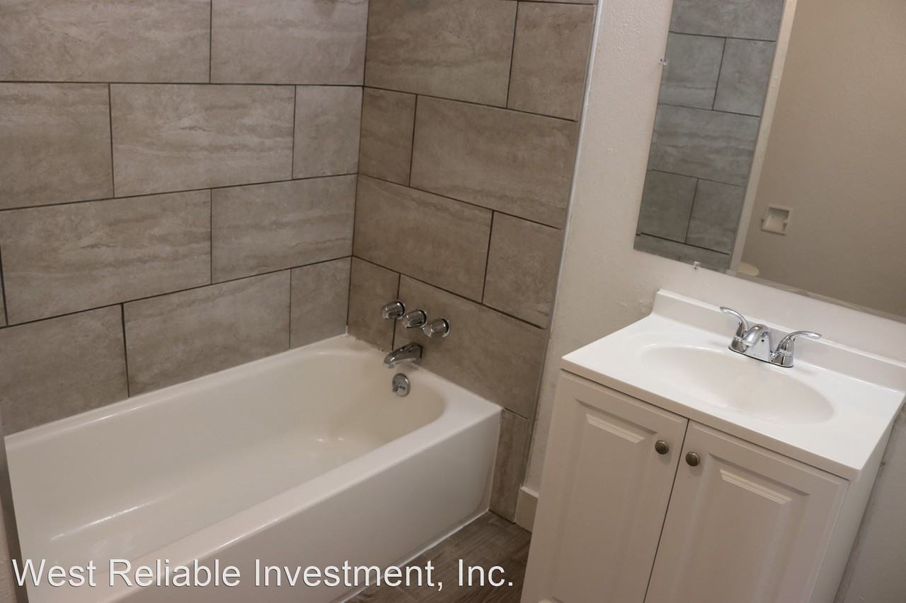 981 W 7th St - Photo 2 of 29