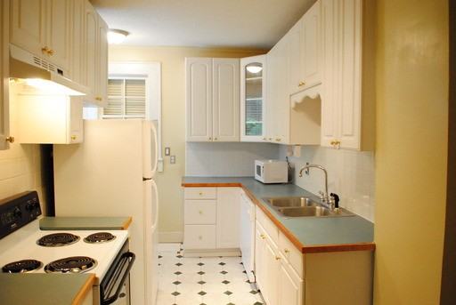 1508 Jarvis St SW - Photo 3 of 9