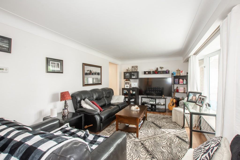 382 Kerman Avenue - Photo 2 of 20