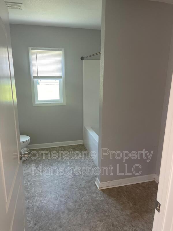 8190 Oak Drive - Photo 4 of 6