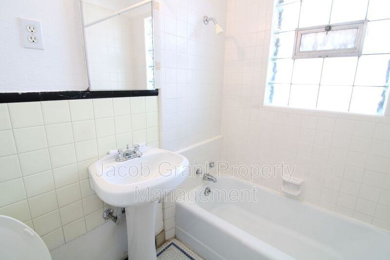 676 Memorial Dr #106 - Photo 7 of 8