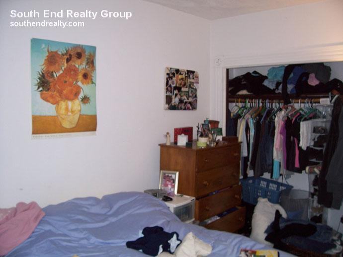 29/33 Wellington St. #202 - Photo 7 of 12