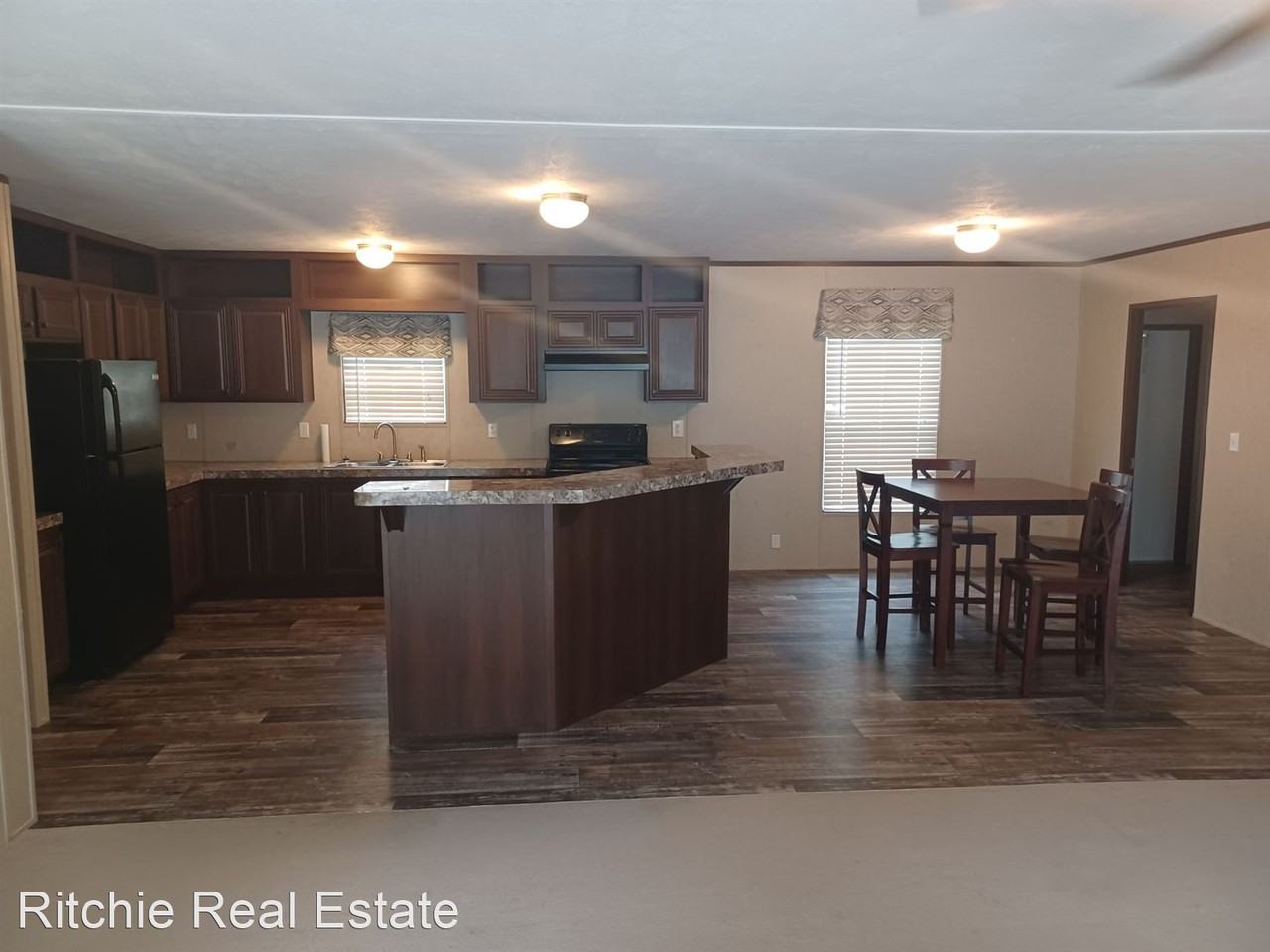 7096 Hickory Grove Rd - Photo 2 of 13