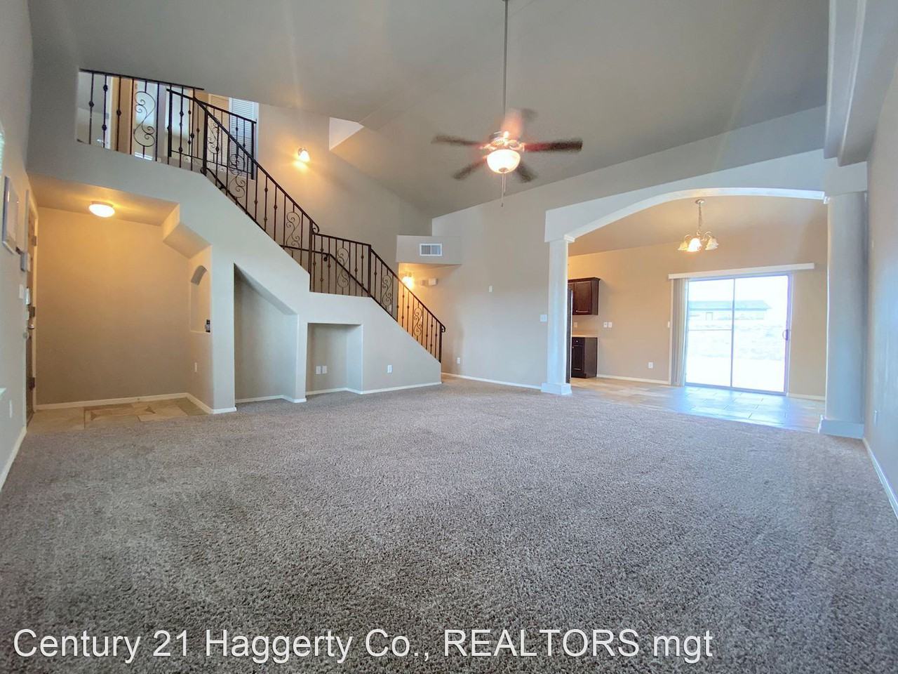 12945 Hueco Hill Dr - Photo 3 of 22