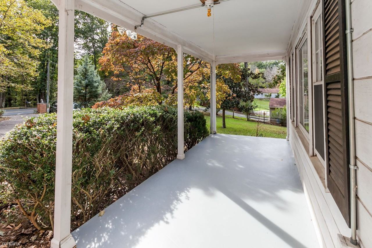 1710 Milton Rd - Photo 3 of 18