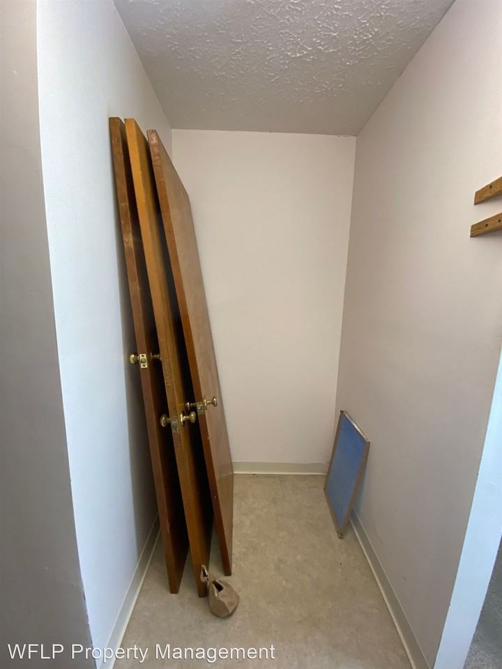 133 S. Main St - Photo 3 of 32