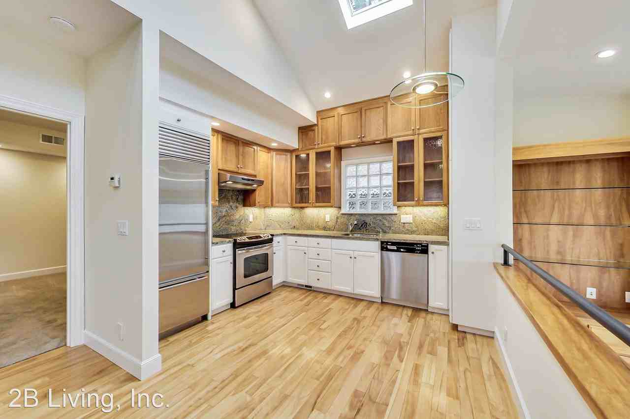 153 Lake St - Photo 3 of 26